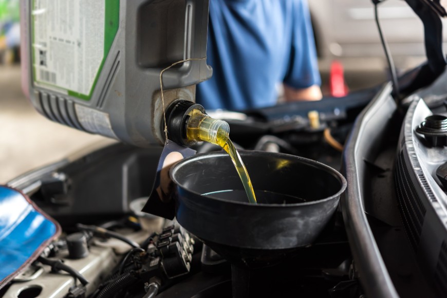 The benefits of regular engine oil changes